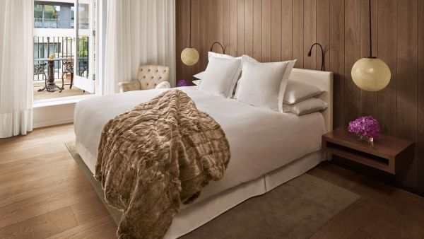 Product London Faux Fur Throw