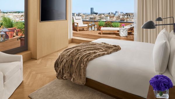 Product Barcelona Faux Fur Throw